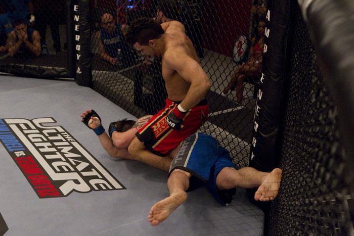 tuf1105_bryant_vs_mccray_009