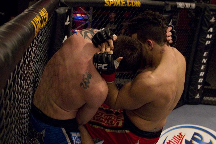 tuf1105_bryant_vs_mccray_011