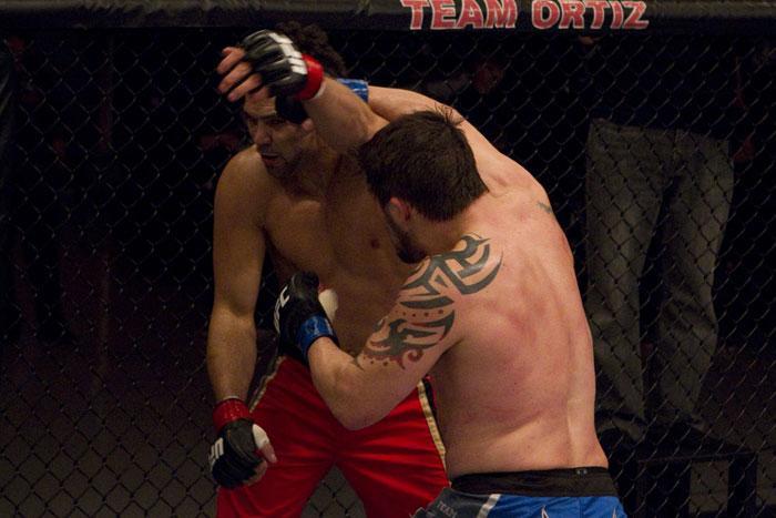 tuf1105_bryant_vs_mccray_014
