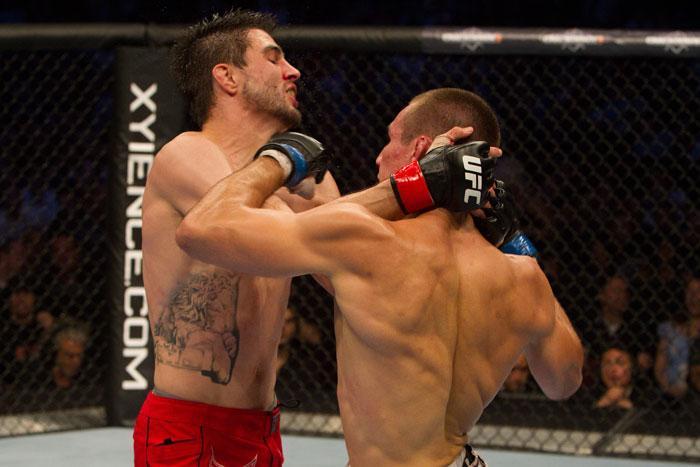 ufc115_07_condit_vs_macdonald_011