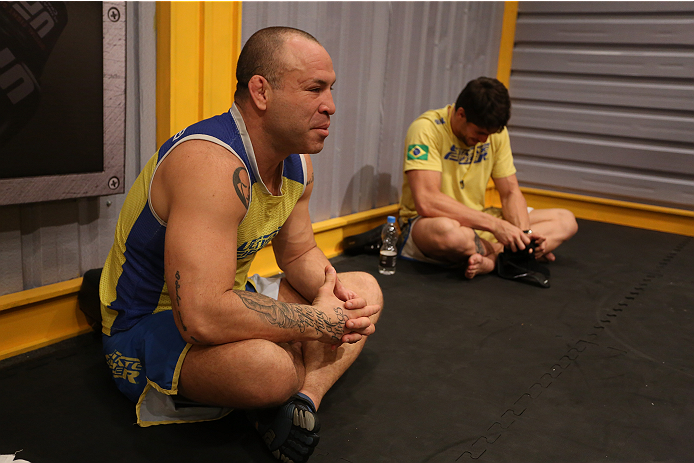 SAO PAULO, BRAZIL - FEBRUARY 4:  Coach Wanderlei Silva speaks with his team before the matchup between Team Wanderlei fighter Antonio Branjao and Team Sonnen fighter Vitor Mirande in their heavyweight fight during season three of The Ultimate Fighter Braz