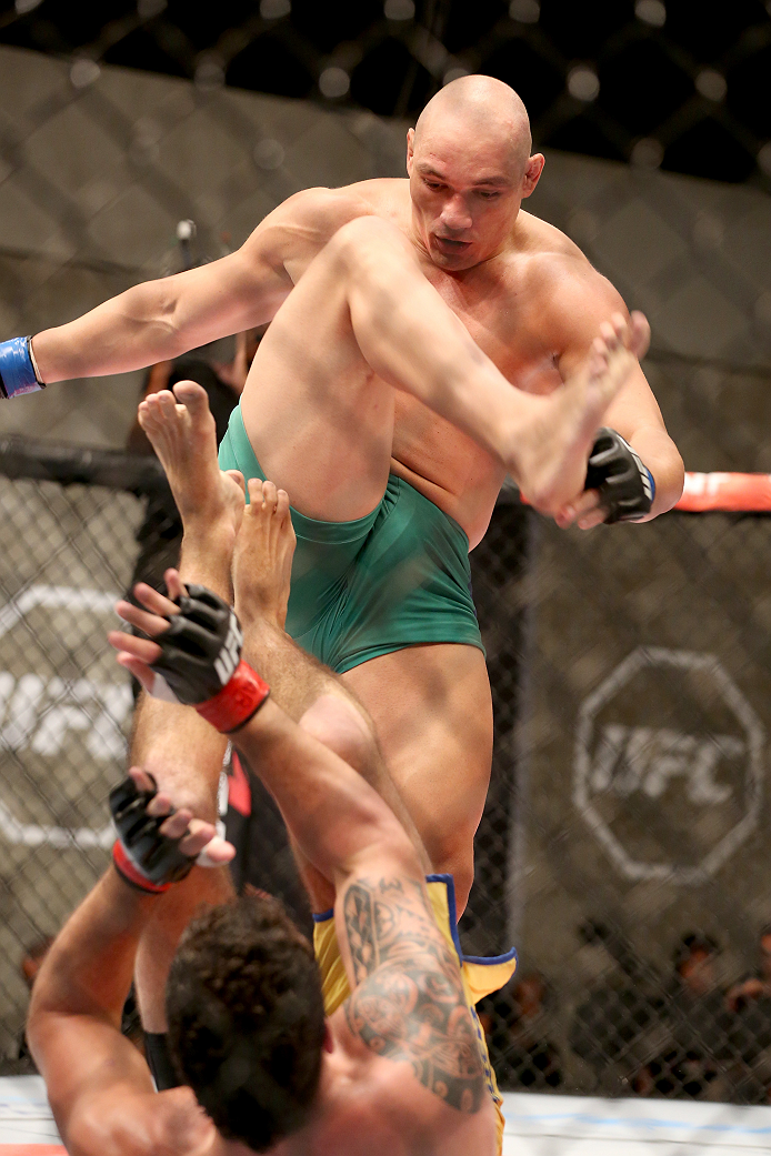 SAO PAULO, BRAZIL - FEBRUARY 4: Team Sonnen fighter Vitor Mirande kicks Team Wanderlei fighter Antonio Branjao in their heavyweight fight during season three of The Ultimate Fighter Brazil on February 4, 2014 in Sao Paulo, Brazil. (Photo by Luiz Pires Di