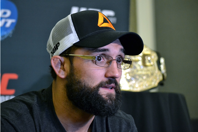 “Esta es mi primer revncha en MMA. Dudo que sea fácil porque lo vencí la primera vez, así que vendrá por sangre y a quitarme lo que es mío. Estoy listo para un mejor y más fuerte Robbie Lawler”: Hendricks