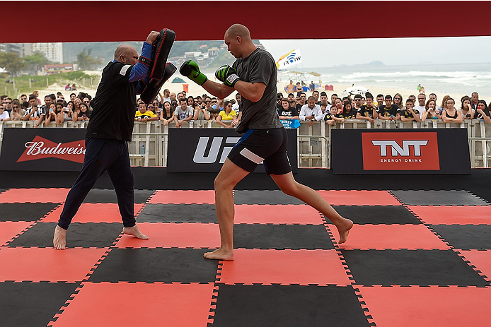 RIO DE JANEIRO, BRAZIL - JULY 29: Heavyweight contender Stefan Struve of the Netherlands holds an open training session at Pepe Beach on July 29, 2015 in Rio de Janeiro, Brazil. (Photo by Buda Mendes/Zuffa LLC/Zuffa LLC via Getty Images)