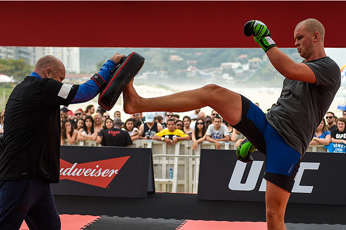 RIO DE JANEIRO, BRAZIL - JULY 29: Heavyweight contender Stefan Struve of the Netherlands holds an open training session at Pepe Beach on July 29, 2015 in Rio de Janeiro, Brazil. (Photo by Buda Mendes/Zuffa LLC/Zuffa LLC via Getty Images)