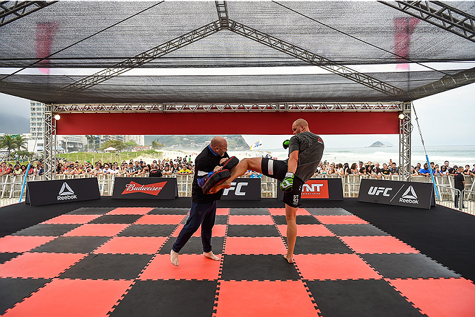 RIO DE JANEIRO, BRAZIL - JULY 29: Heavyweight contender Stefan Struve of the Netherlands holds an open training session at Pepe Beach on July 29, 2015 in Rio de Janeiro, Brazil. (Photo by Buda Mendes/Zuffa LLC/Zuffa LLC via Getty Images)