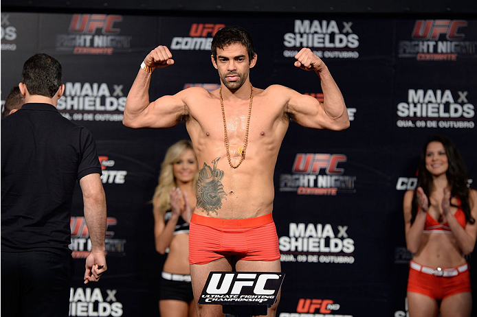 BARUERI, BRAZIL - OCTOBER 8:  Yan Cabral weighs-in during the UFC Fight Night: Maia v Shields weigh-in at the Ginasio Jose Correa on October 8, 2013 in Barueri, Sao Paulo, Brazil. (Photo by Jeff Bottari/Zuffa LLC/Zuffa LLC via Getty Images)