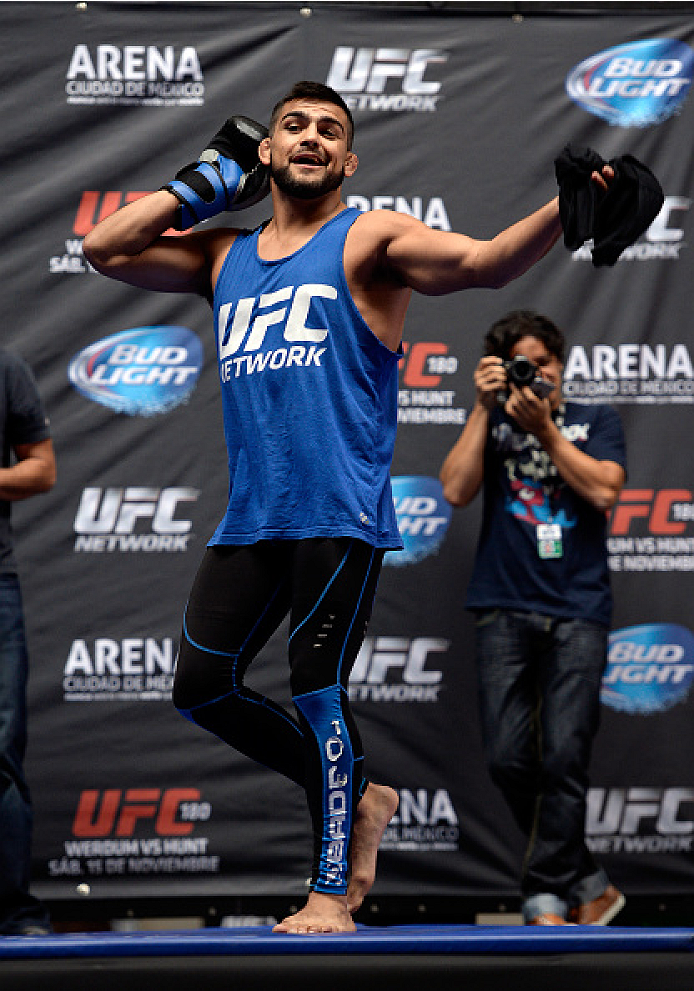 MEXICO CITY, MEXICO - NOVEMBER 12: Kelvin Gastelum interacts with fans during the UFC 180 open workouts at the Interactive Museum of Economics on November 12, 2014 in Mexico City, Mexico. (Photo by Jeff Bottari/Zuffa LLC/Zuffa LLC via Getty Images)