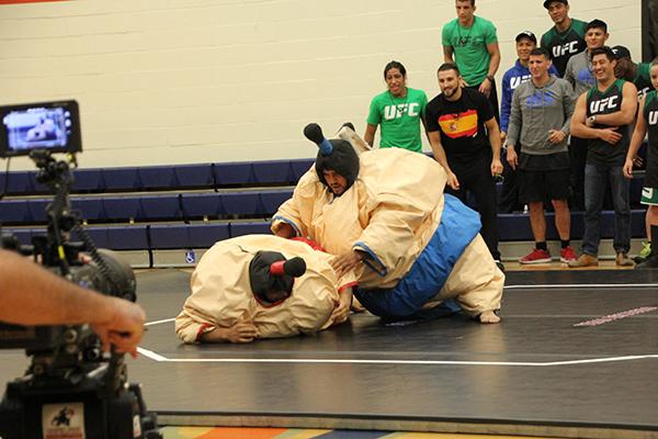 Fotogalería del reto de coaches de The Ultimate Fighter Latinoamérica II, entre Efraín Escudero y Kelvin Gastelum (Fotos por Rambo Mendoza).