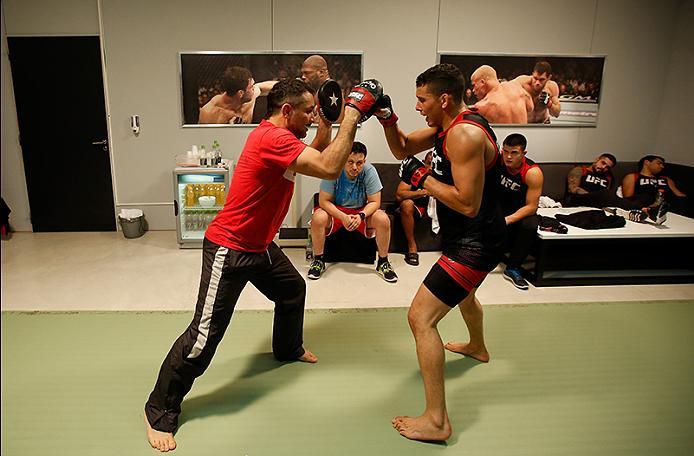 BUENOS AIRES, ARGENTINA - MAY 28: Martin Bravo warms up before facing Javier Ganin during the filming of The Ultimate Fighter Latin America: Team Liddell vs Team Griffin on May 28, 2016 in Buenos Aires, Argentina. (Photo by Gabriel Rossi/Zuffa LLC/Zuffa