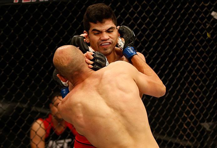 BUENOS AIRES, ARGENTINA - MAY 28:  (L-R) Fabian Quintana punches Alejandro Martinez during the filming of The Ultimate Fighter Latin America: Team Liddell vs Team Griffin on May 28, 2016 in Buenos Aires, Argentina. (Photo by Gabriel Rossi/Zuffa LLC/Zuffa 