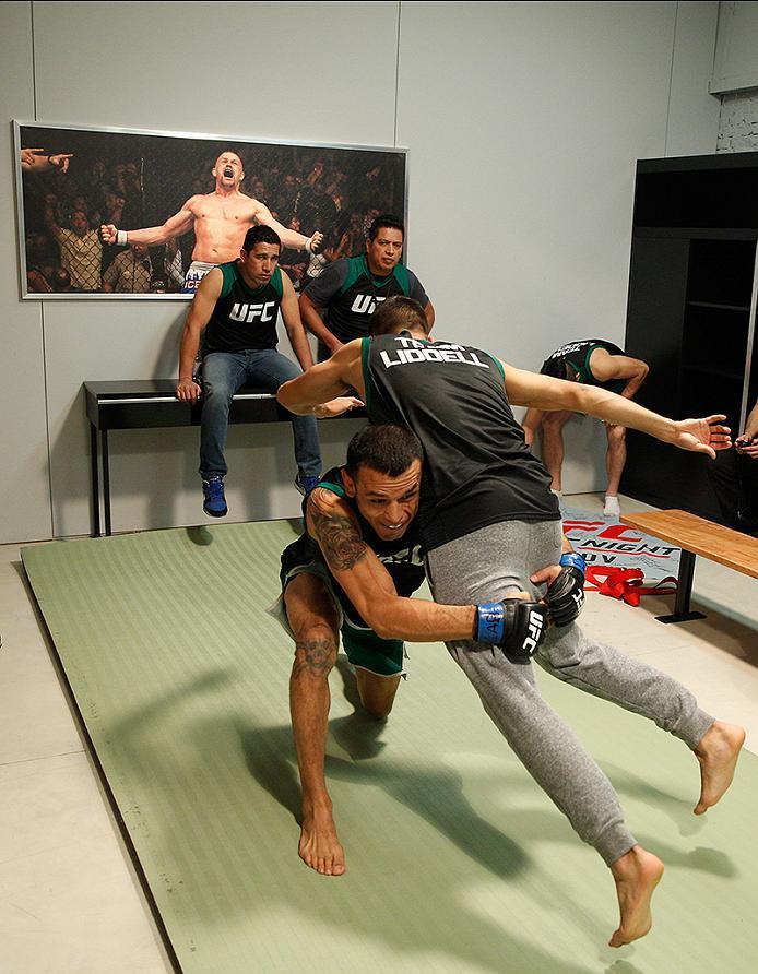 BUENOS AIRES, ARGENTINA - JUNE 11: Leonardo Rodriguez warms up before facing Martin Bravo during the filming of The Ultimate Fighter Latin America: Team Liddell vs Team Griffin on June 11, 2016 in Buenos Aires, Argentina. (Photo by Gabriel Rossi/Zuffa LL