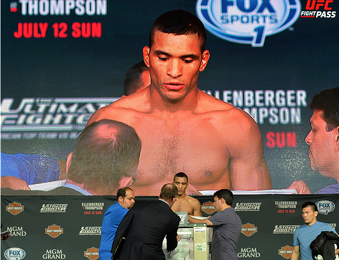 LAS VEGAS, NEVADA - JULY 11:   Maximo Blanco steps onto the scale during the TUF 21 Finale Weigh-in at the UFC Fan Expo in the Sands Expo and Convention Center on July 11, 2015 in Las Vegas Nevada. (Photo by Brandon Magnus/Zuffa LLC/Zuffa LLC via Getty Im