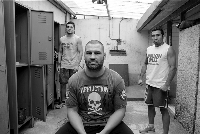 UFC 188 Cain Velasquez, Gabriel Moggly Benitez, Alejandro Diablito Perez