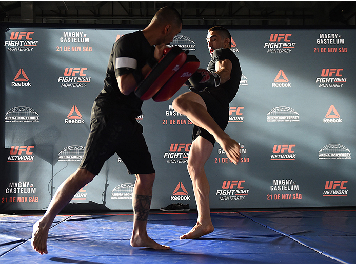 MONTERREY, MEXICO - NOVEMBER 18:  Ricardo Lamas holds an open workout for fans and media at Nave Lewis-Parque Fundidora on November 18, 2015 in Monterrey, Mexico. (Photo by Jeff Bottari/Zuffa LLC/Zuffa LLC via Getty Images)