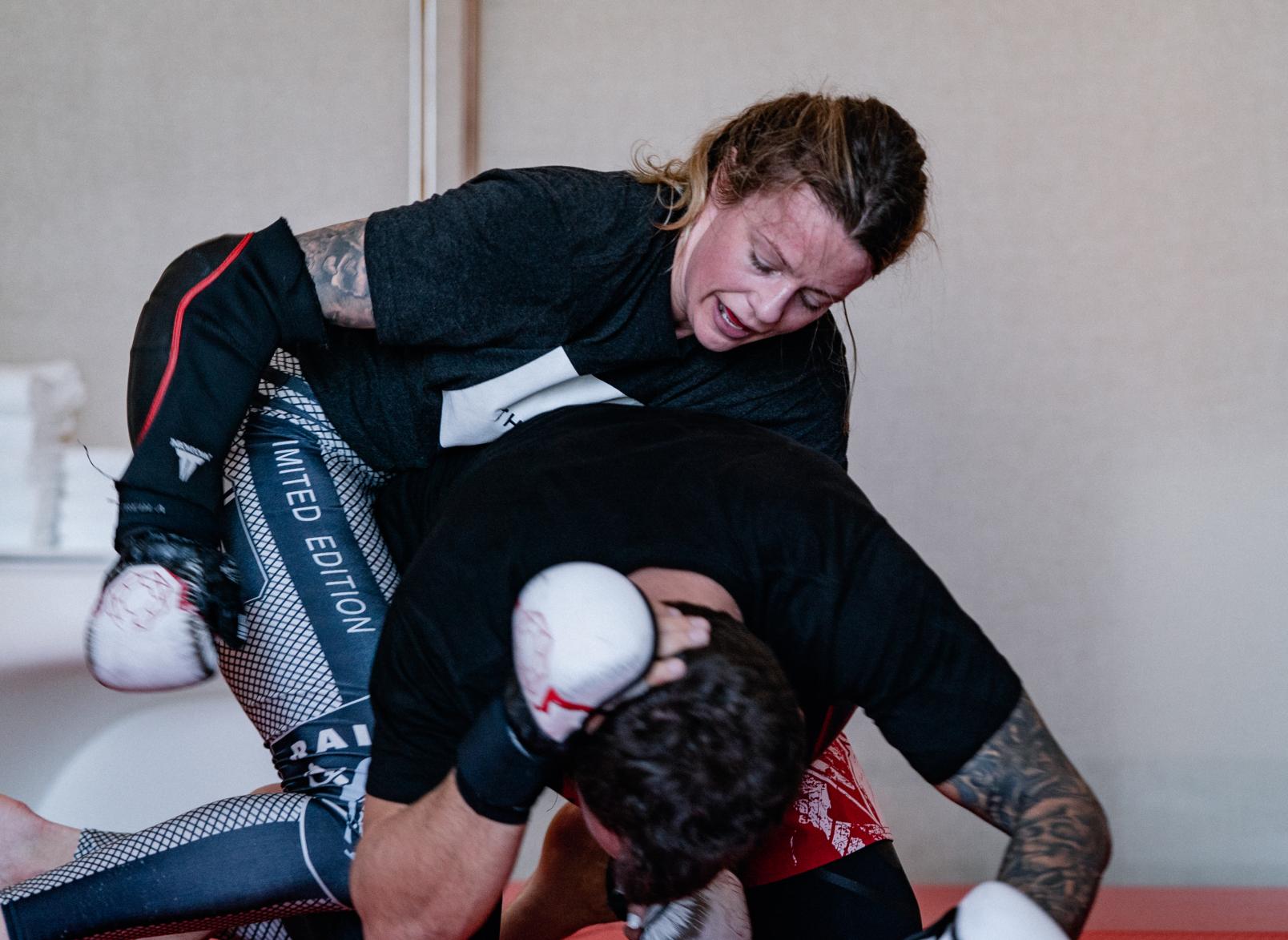 Joanne Calderwood trains for her bout at UFC 257 on January 15, 2021. (Photo by Zac Pacleb)