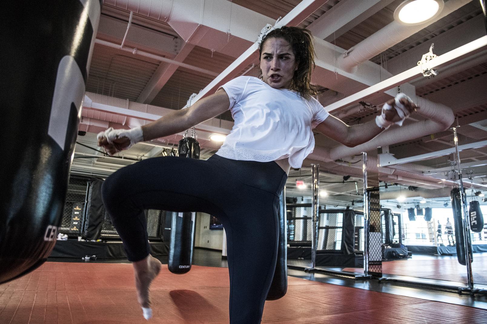 28 UFC Uruguay Veronica Macedo sparring session