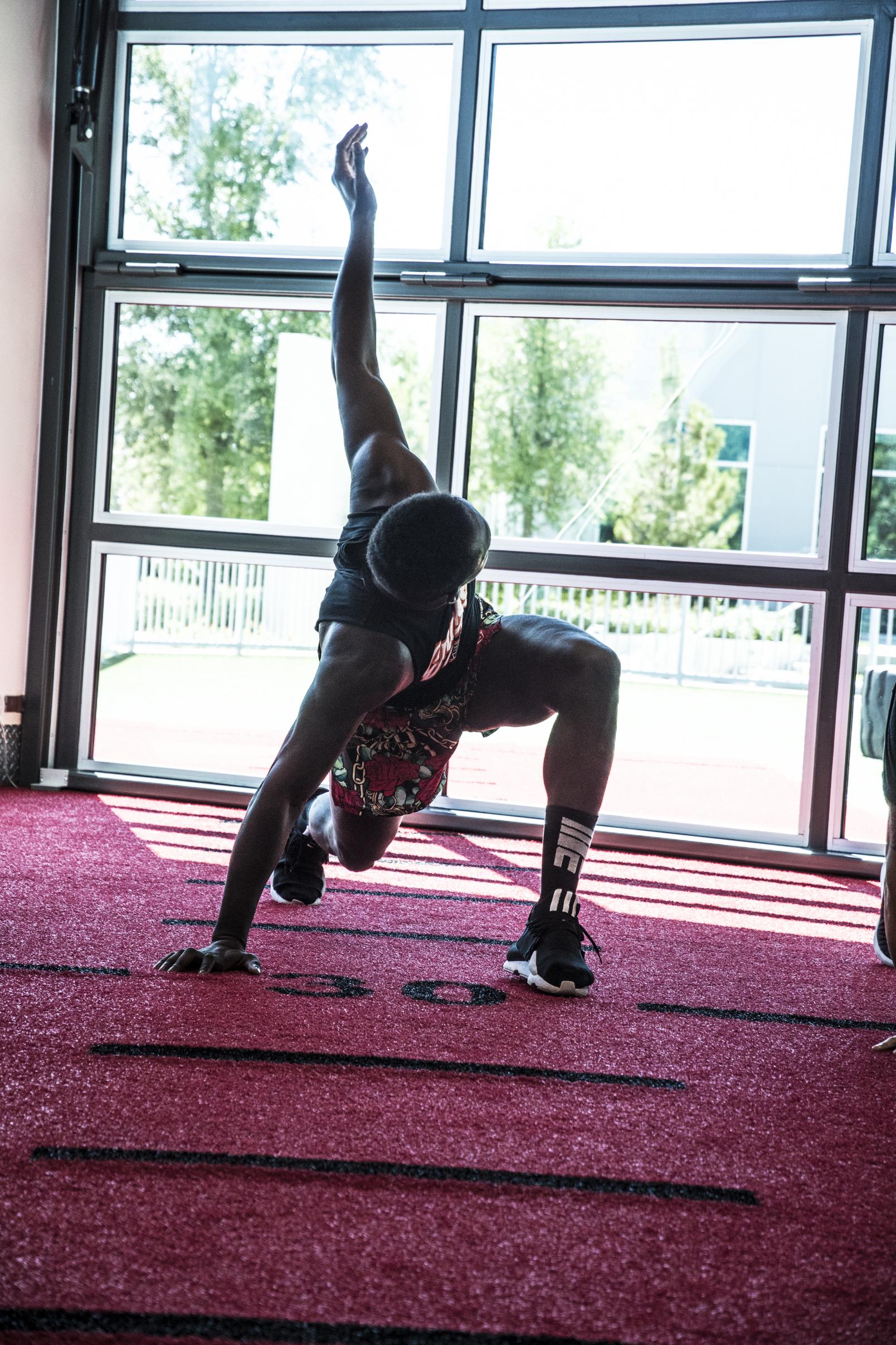 04 Israel Adesanya training at the UFC Performance Institute