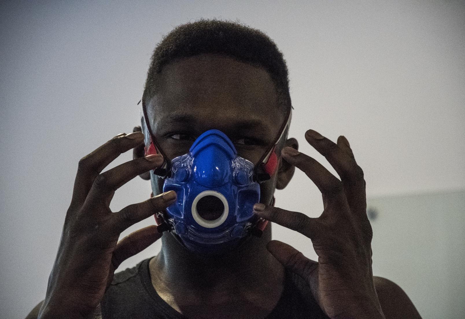 23 Israel Adesanya training at the UFC Performance Institute