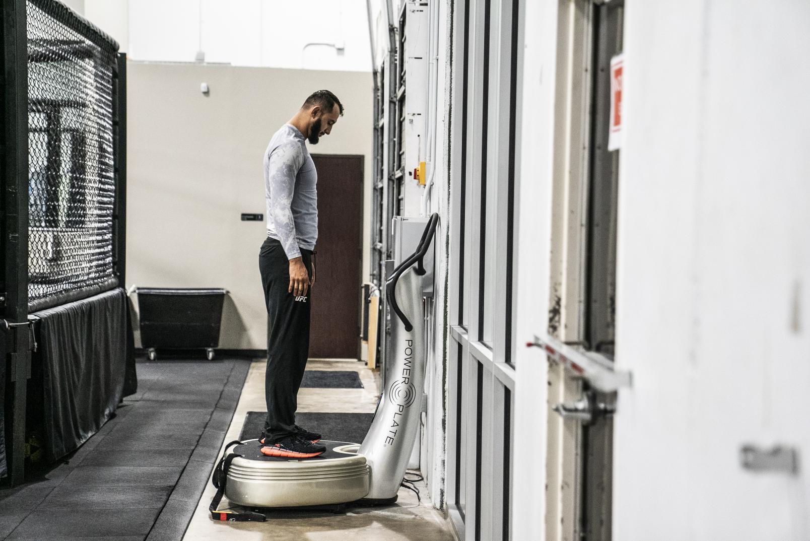 01 - Dominick Reyes late workout during UFC 247 Fight Week