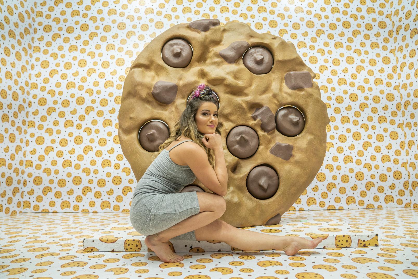 05 - Felice Herrig visiting Happy Place pop-up experience in Las Vegas