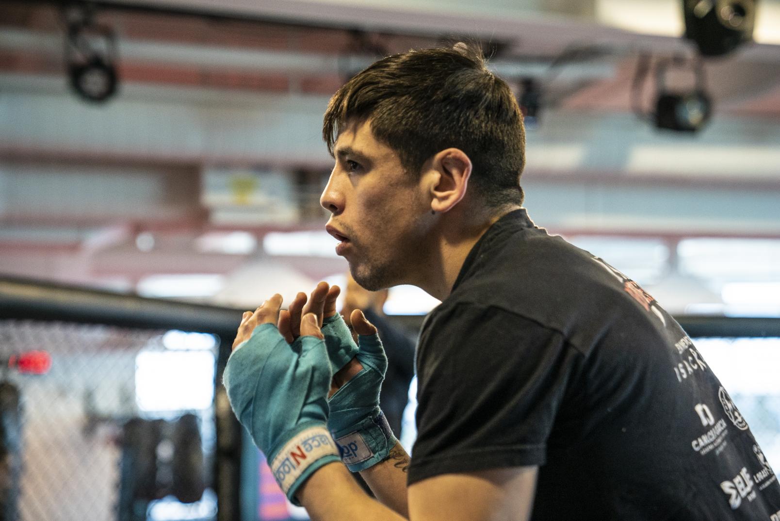 02 - Jose Quinonez and Brandon Moreno prepare for their fights