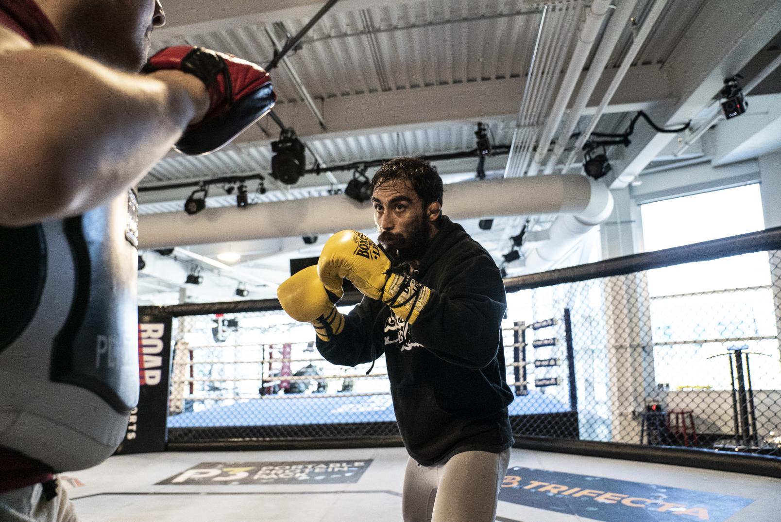 13 - Jose Quinonez and Brandon Moreno prepare for their fights