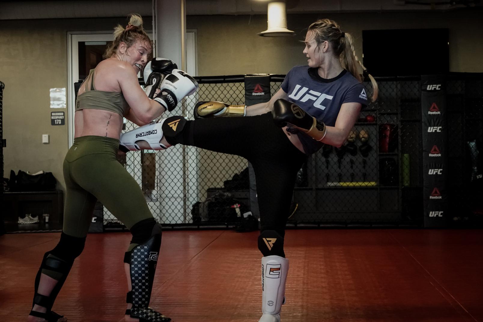 Andrea Lee training at the UFC Performance Institute January 2021