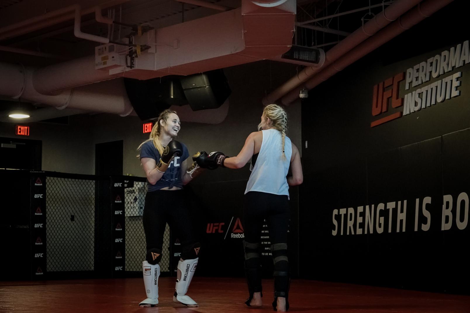 Andrea Lee training at the UFC Performance Institute January 2021