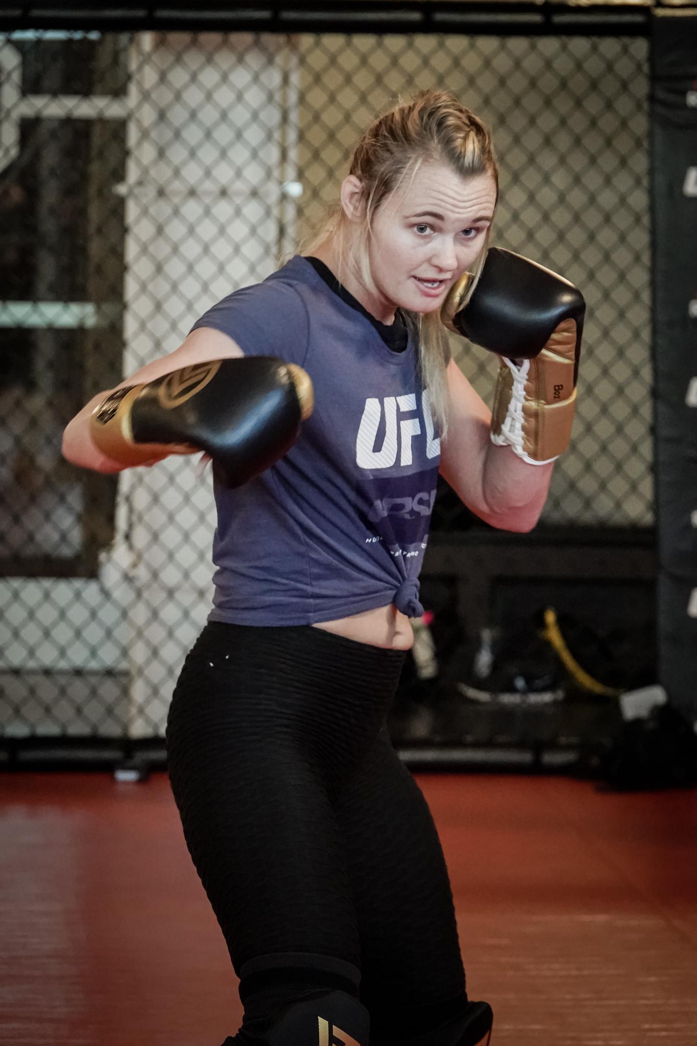 Andrea Lee training at the UFC Performance Institute January 2021