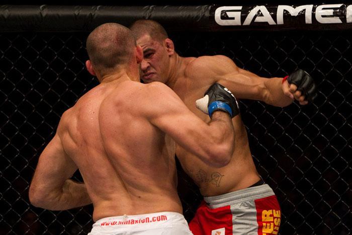 ufc110_01_tehuna_vs_pokrajac_005