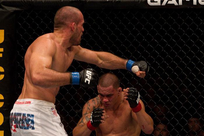 ufc110_01_tehuna_vs_pokrajac_018