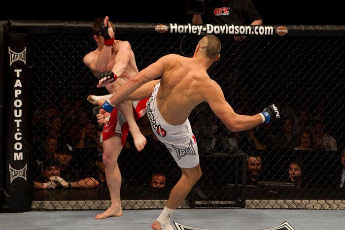 ufc110_02_dollaway_vs_reljic_001