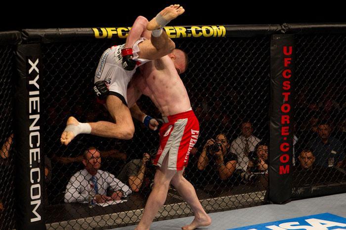 ufc110_02_dollaway_vs_reljic_014