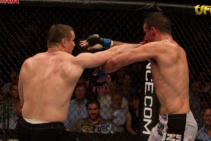 ufc110_05_crocop_vs_perosh_012