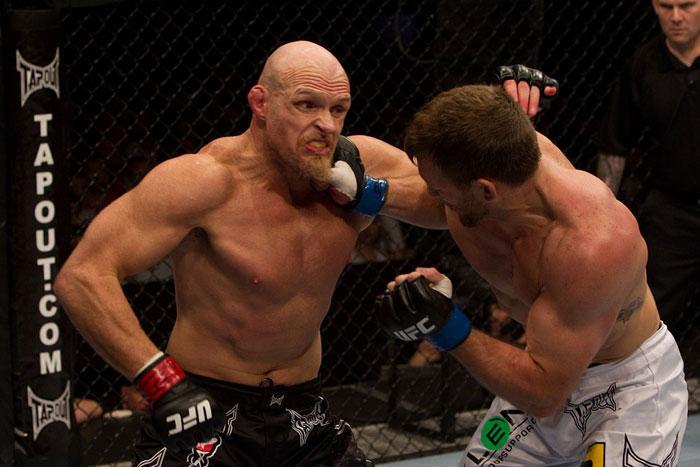 ufc110_06_bader_vs_jardine_002