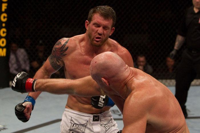 ufc110_06_bader_vs_jardine_007