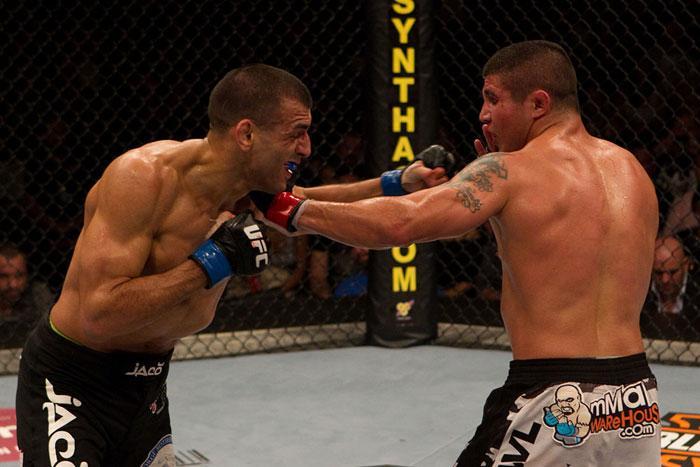 ufc110_07_sotiropoulos_vs_stevenson_015