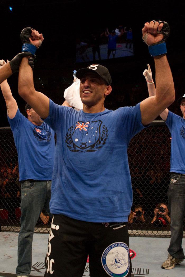 ufc110_07_sotiropoulos_vs_stevenson_017
