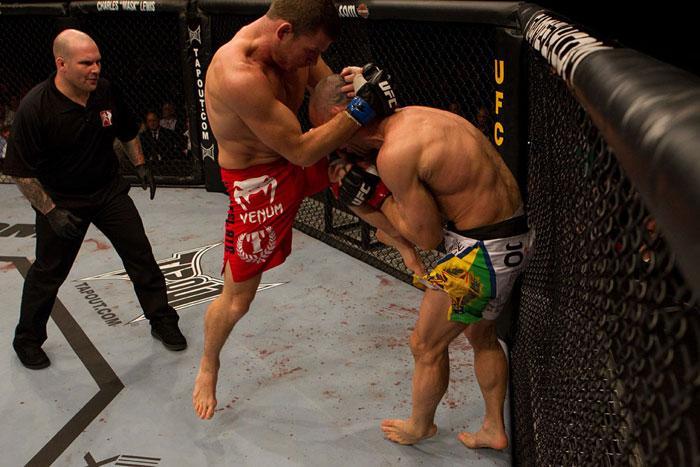 ufc110_08_silva_vs_bisping_004