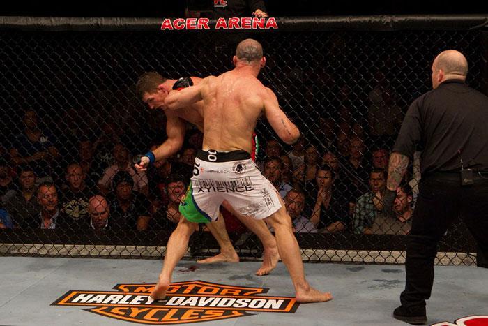 ufc110_08_silva_vs_bisping_034