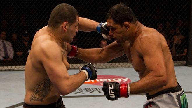 ufc110_09_velasquez_vs_nogueira_007