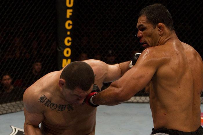 ufc110_09_velasquez_vs_nogueira_009