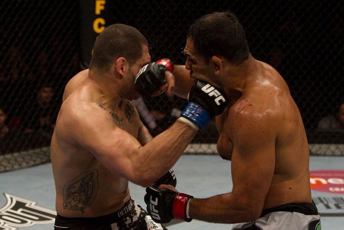 ufc110_09_velasquez_vs_nogueira_010