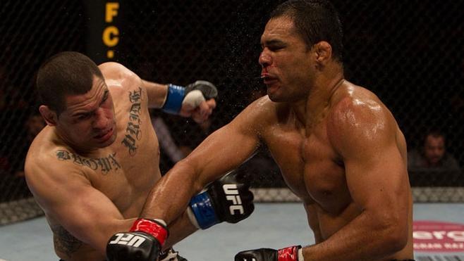 ufc110_09_velasquez_vs_nogueira_011