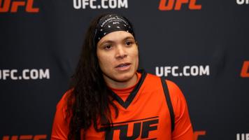 Amanda Nunes Reacts To Juliana Miller vs Kaytlin Neil