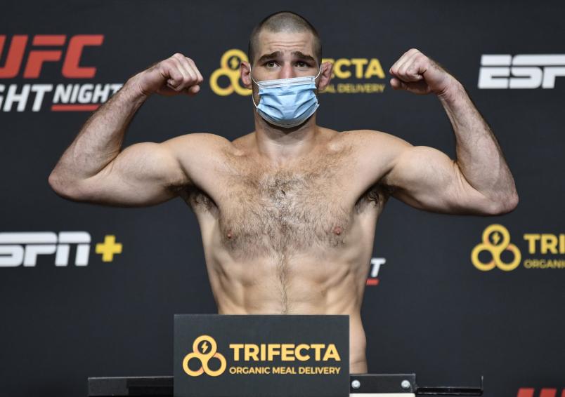 Sean Strickland poses on the scale during the UFC Fight Night weigh-in at UFC APEX on October 30, 2020 in Las Vegas, Nevada. (Photo by Jeff Bottari/Zuffa LLC)
