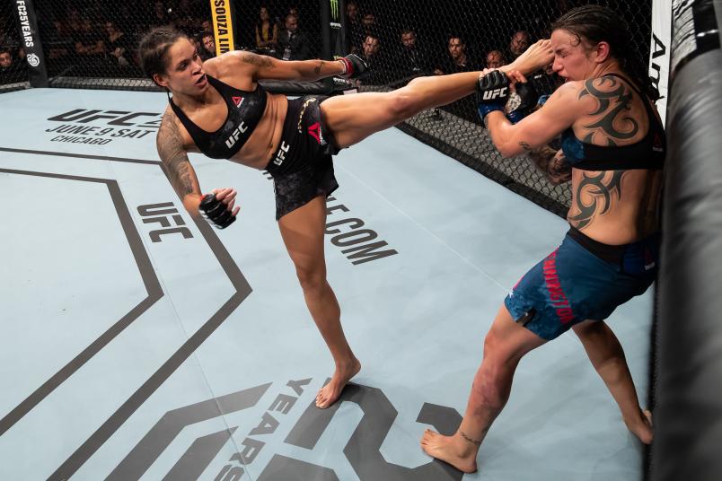 RIO DE JANEIRO, BRAZIL - MAY 12: Amanda Nunes ( L) of Brazil kicks Raquel Pennington of the United States in their women's bantamweight bout during the UFC 224 event at Jeunesse Arena on May 12, 2018 in Rio de Janeiro, Brazil. (Photo by Buda Mendes/Zuffa LLC/Zuffa LLC)