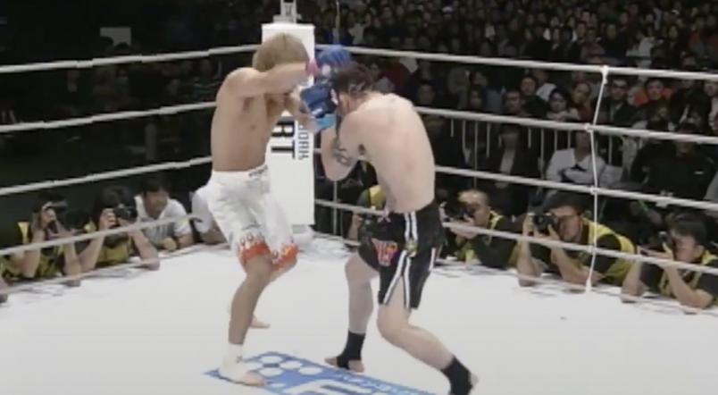 Jens Pulver punches Takanori Gomi at PRIDE: Shockwave 2004