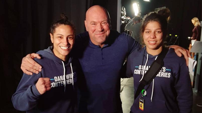 Da esq. para a dir.: Gloria de Paula, Dana White e Mayra Bueno